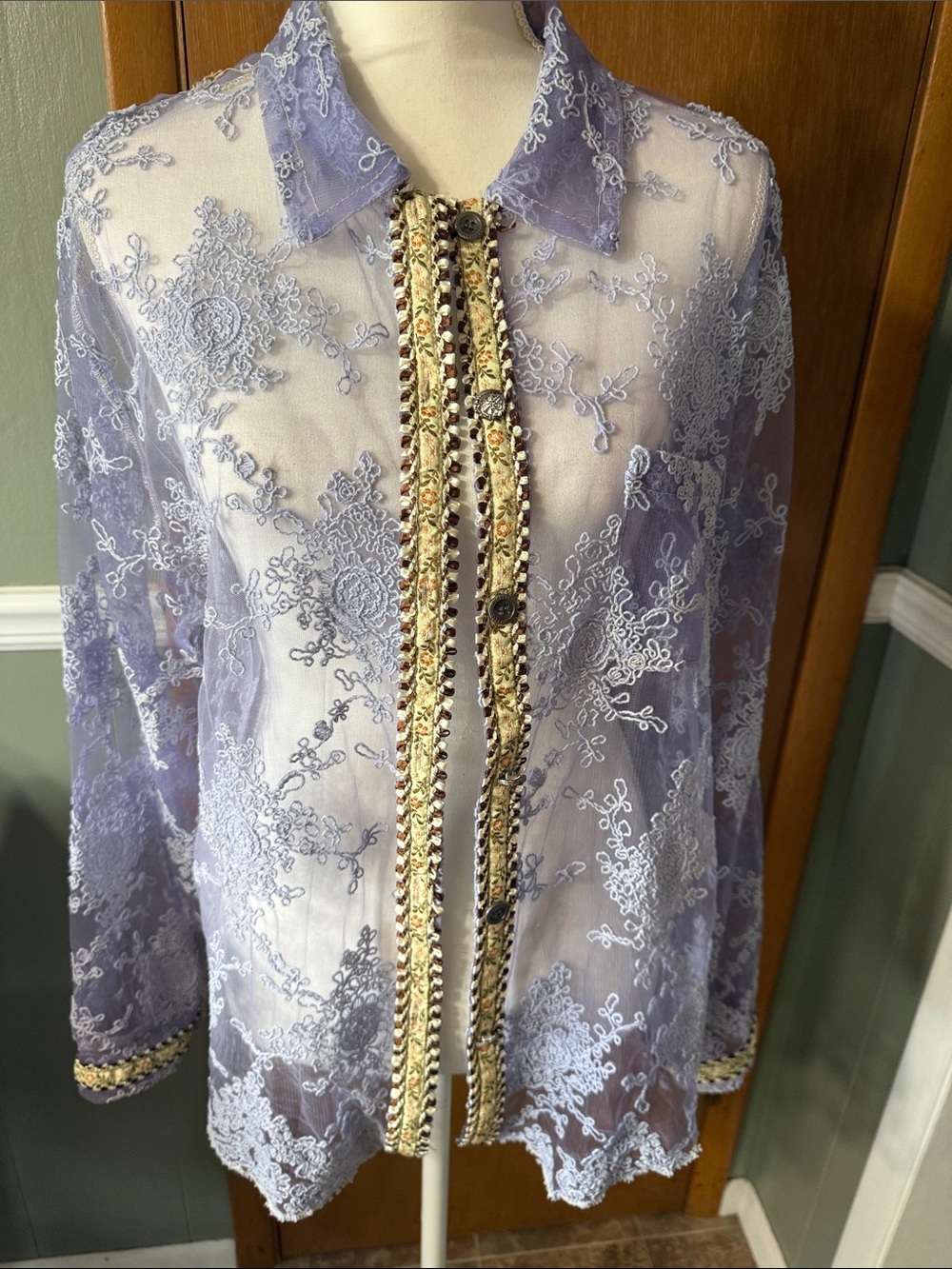 POL Lavender Sheer  Lace Button-Up Shirt with Gold Trim Size L